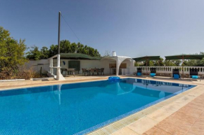 Villa Vale Verde 5 Bedroom Villa, 10 min walk to